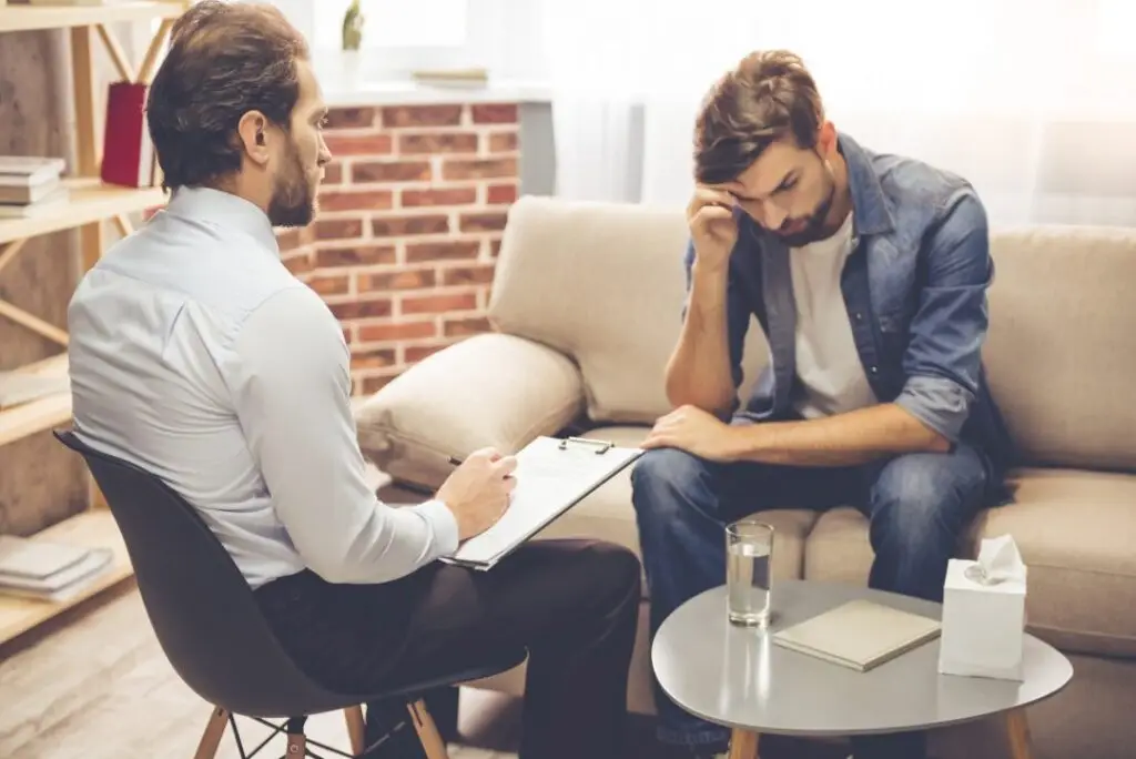 Blog de Psicología y Salud Mental 7 man at the psychologist